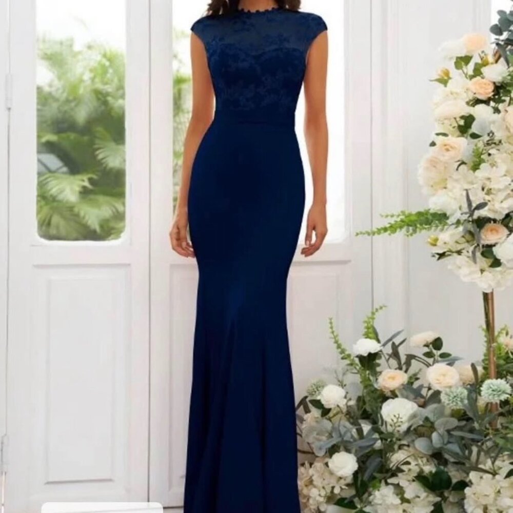 Sleeveless Floor-Length Bridesmaid Dress